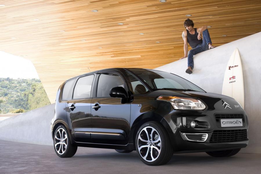  Citroen C3 Picasso 2009 года  (фото 185 из 242)